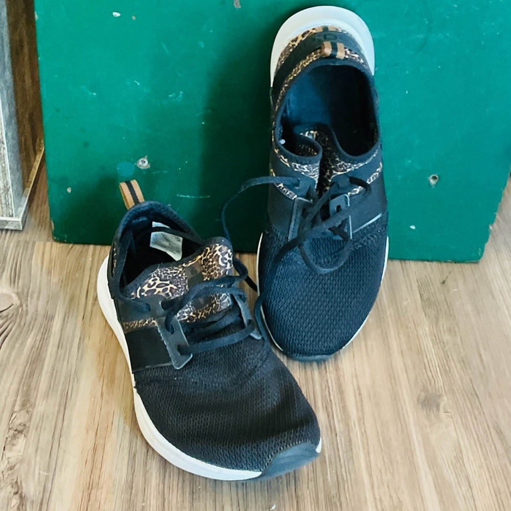 New Balance Black and Leopard Print Sneakers
